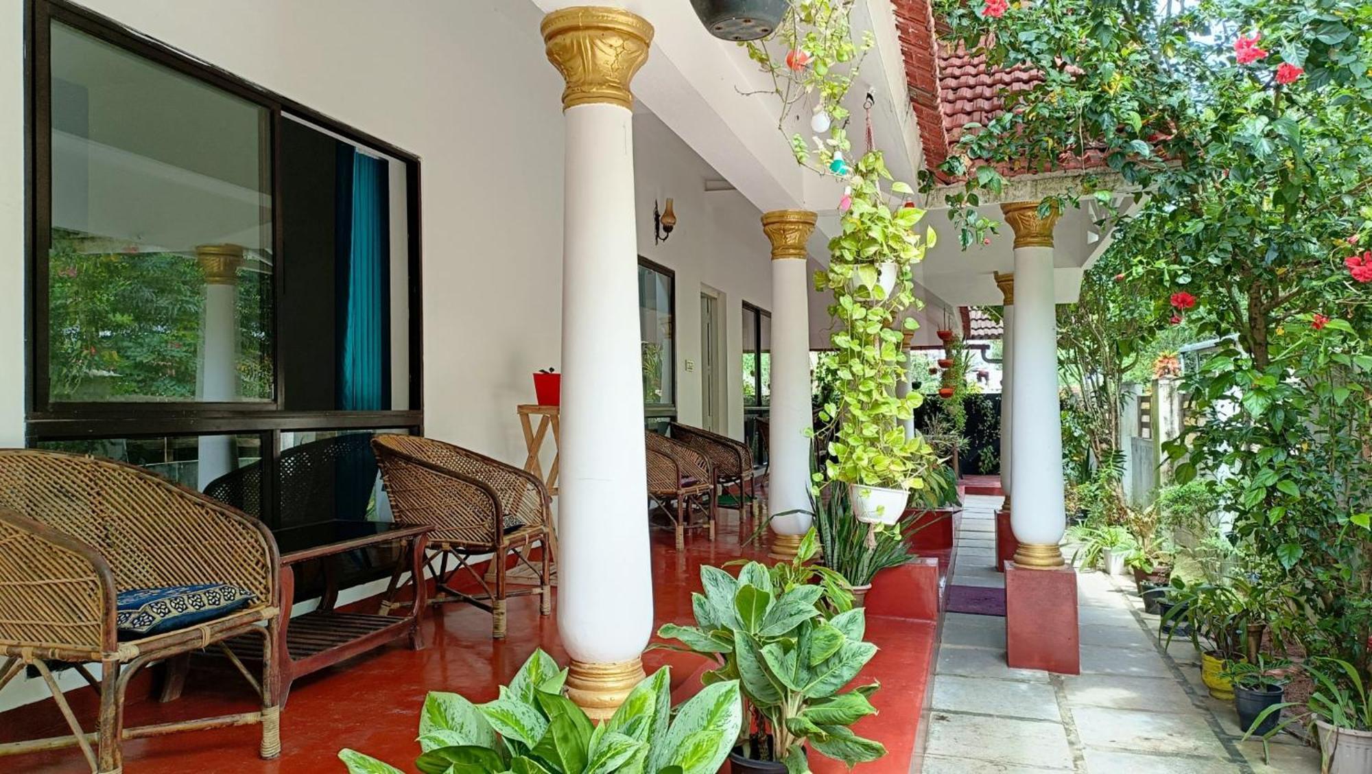מאראריקולם Marari Beach Cleetus Homestay מראה חיצוני תמונה