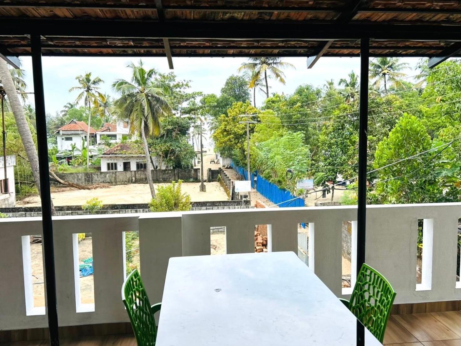 מאראריקולם Marari Beach Cleetus Homestay מראה חיצוני תמונה