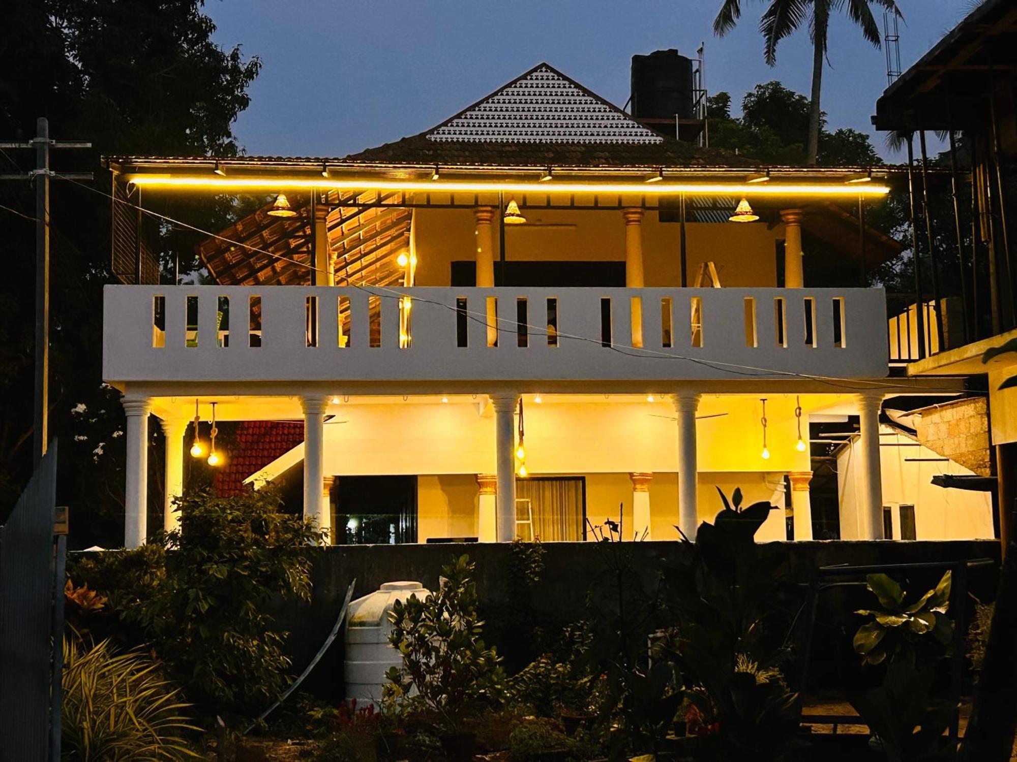 מאראריקולם Marari Beach Cleetus Homestay מראה חיצוני תמונה