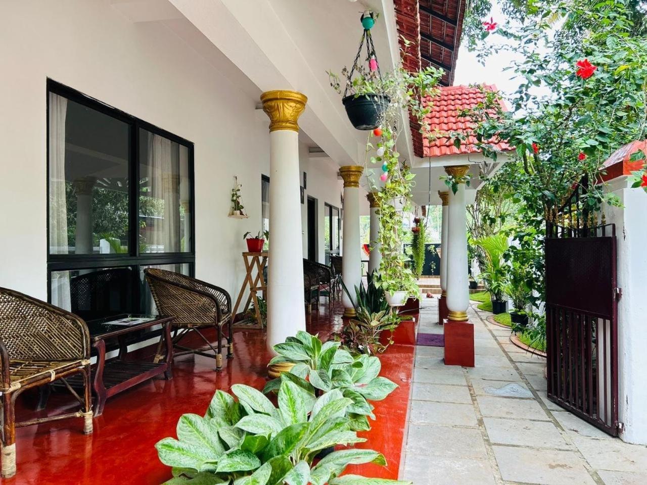 מאראריקולם Marari Beach Cleetus Homestay מראה חיצוני תמונה